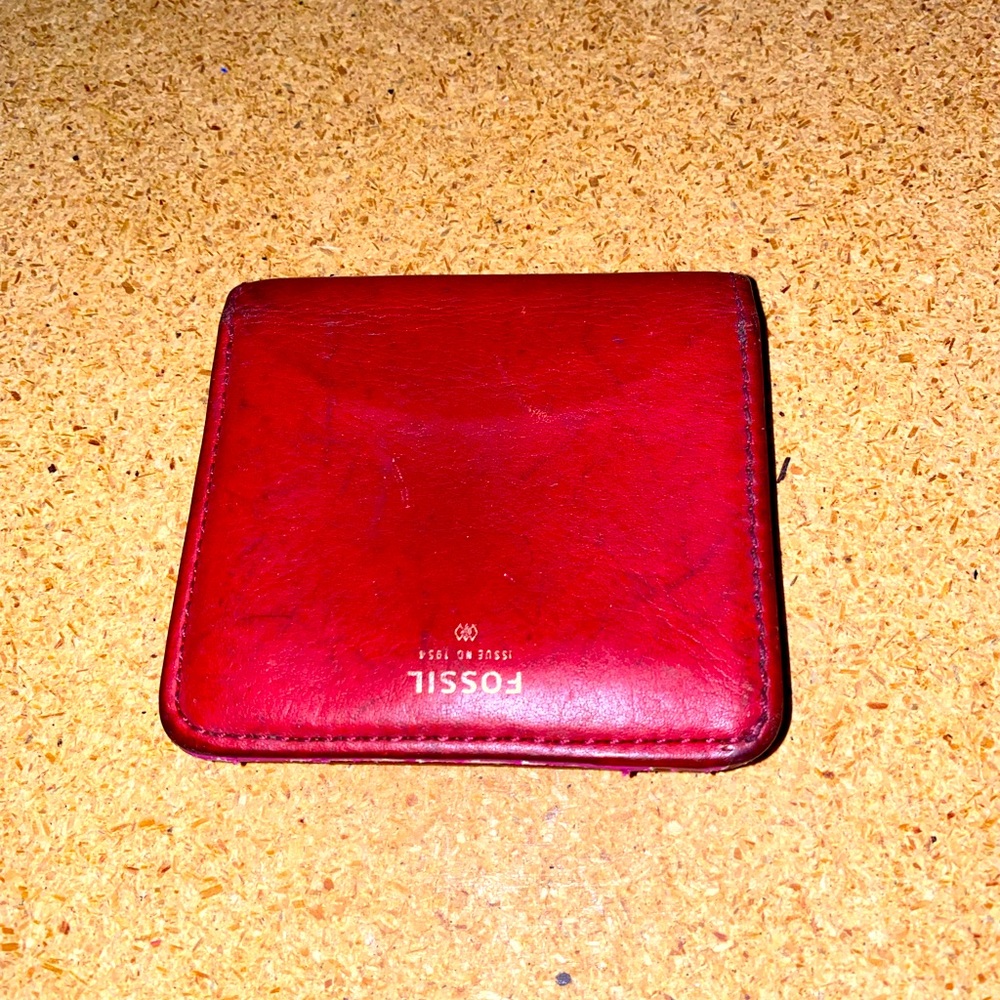 Fossil wallet